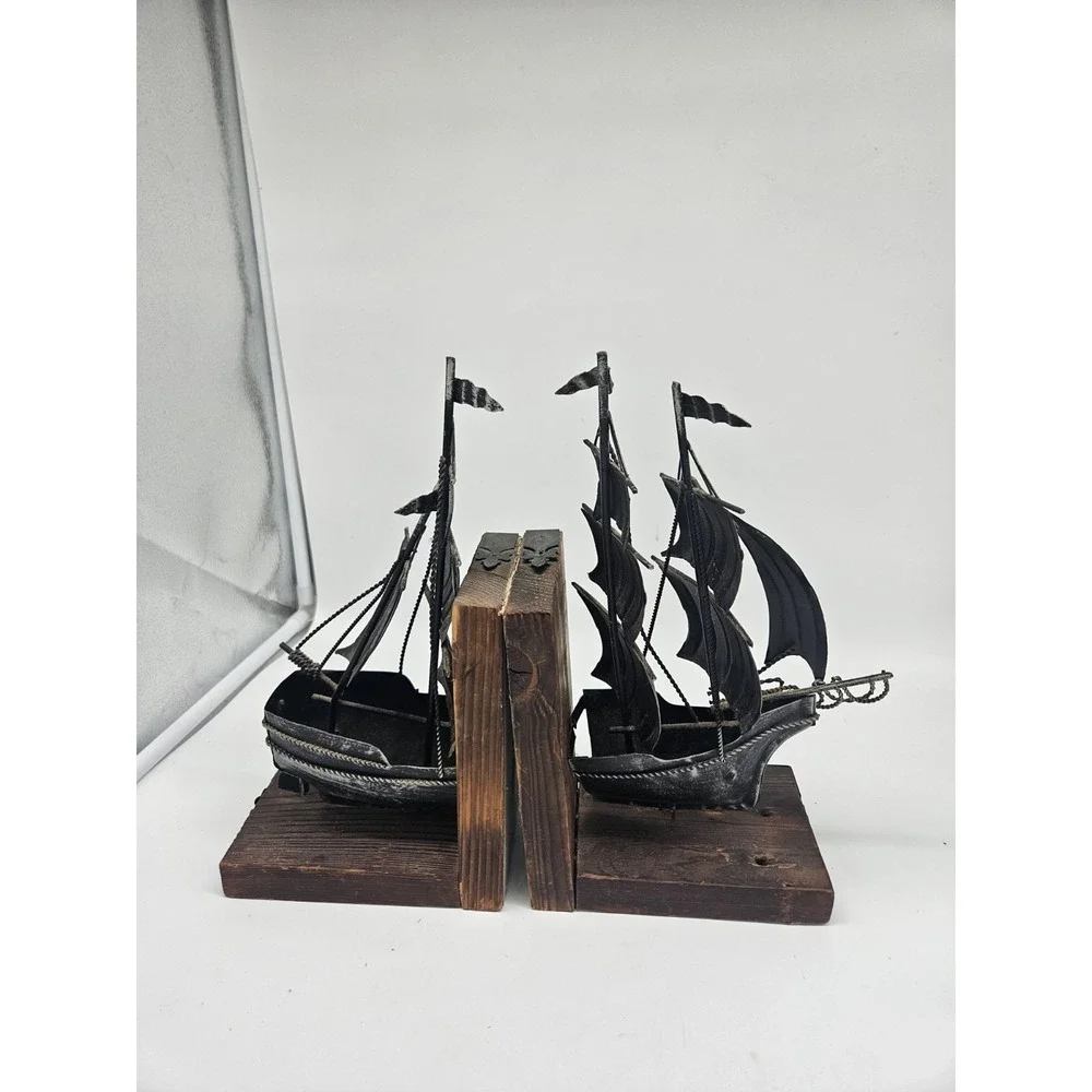Vintage Set Of 2 Bookends Ships Sailing Metal Wooden Ornate Trim Library